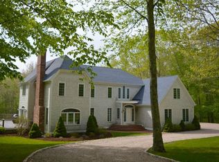 8 Thomas Waite Dr, Old Lyme, CT 06371