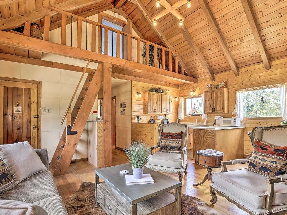 2nd image of 1016 Mountain Ave