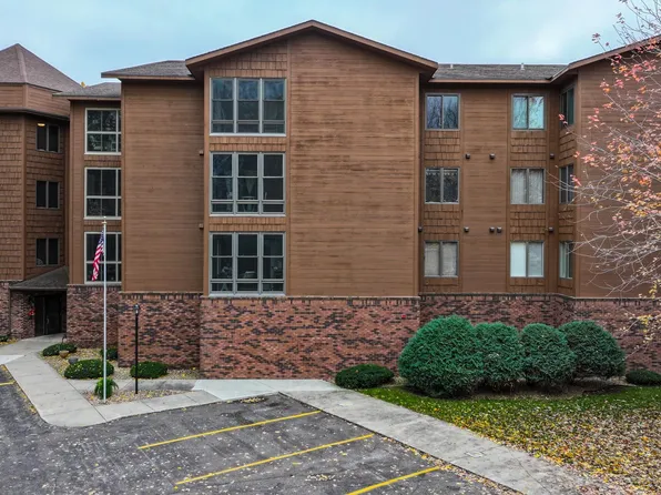 415 S 4th St APT B2, Marshall, MN 56258