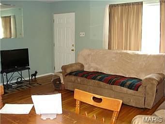 3rd image of 9532 Cote Brilliante Ave