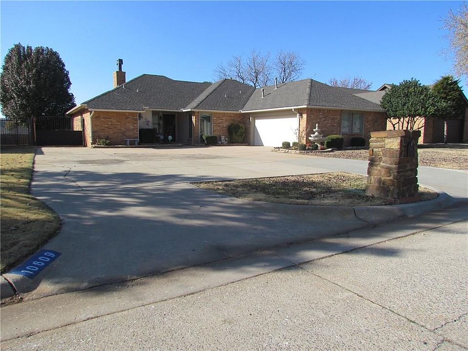 1st image of 10609 W Country Dr