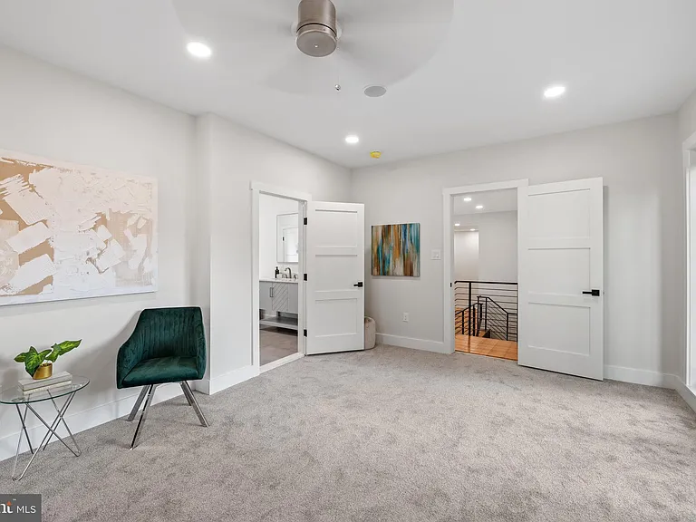 354 Winding Way — Photo 36