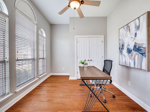 3rd image of 10813 Canoe Rd