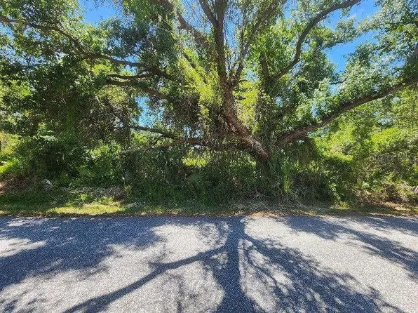 Sevilla St Lot 8, North Pt, FL 34287
