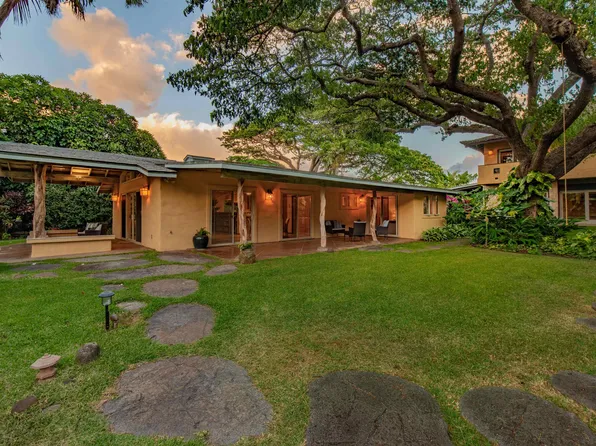 450 Laulea Pl, Paia, HI 96779
