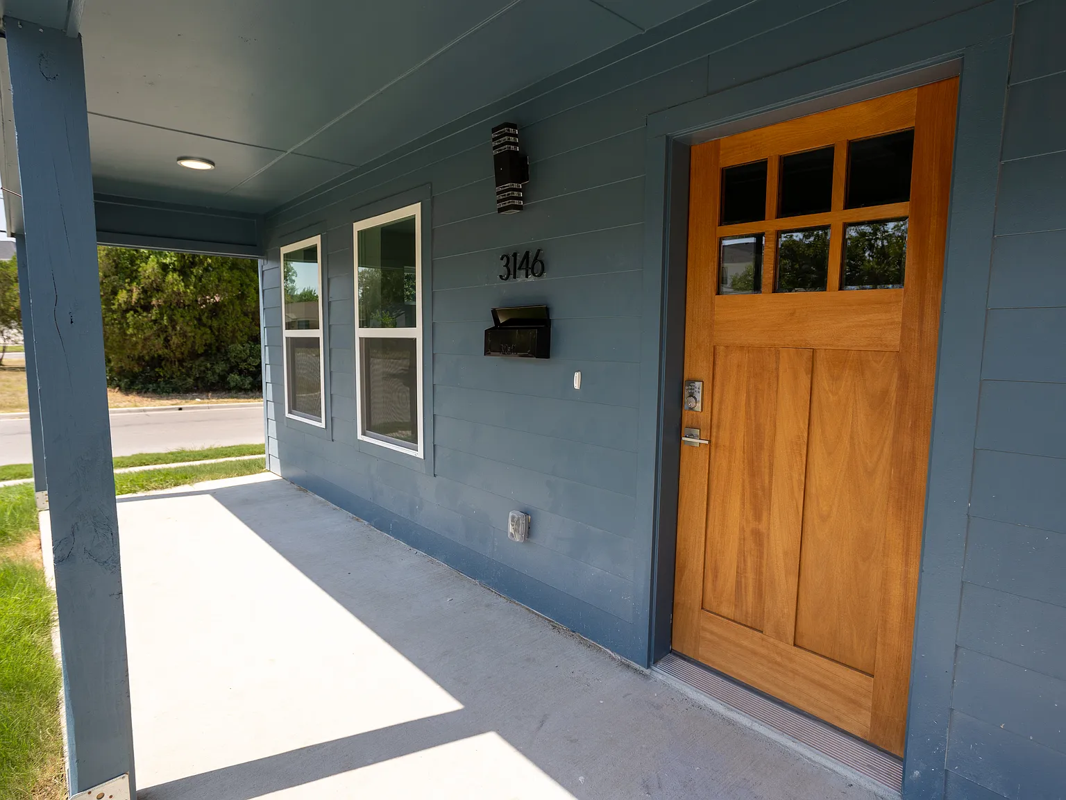 5 bed, 2278 sqft, $7,000 — Photo 2