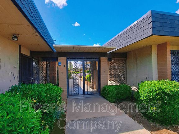 4th image of 3051 N West Ave APT A