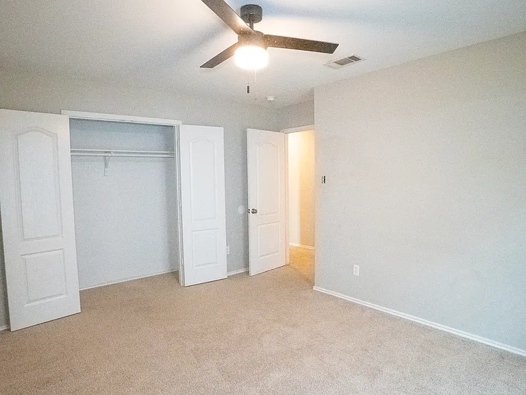 809 Mockingbird Dr — Photo 14