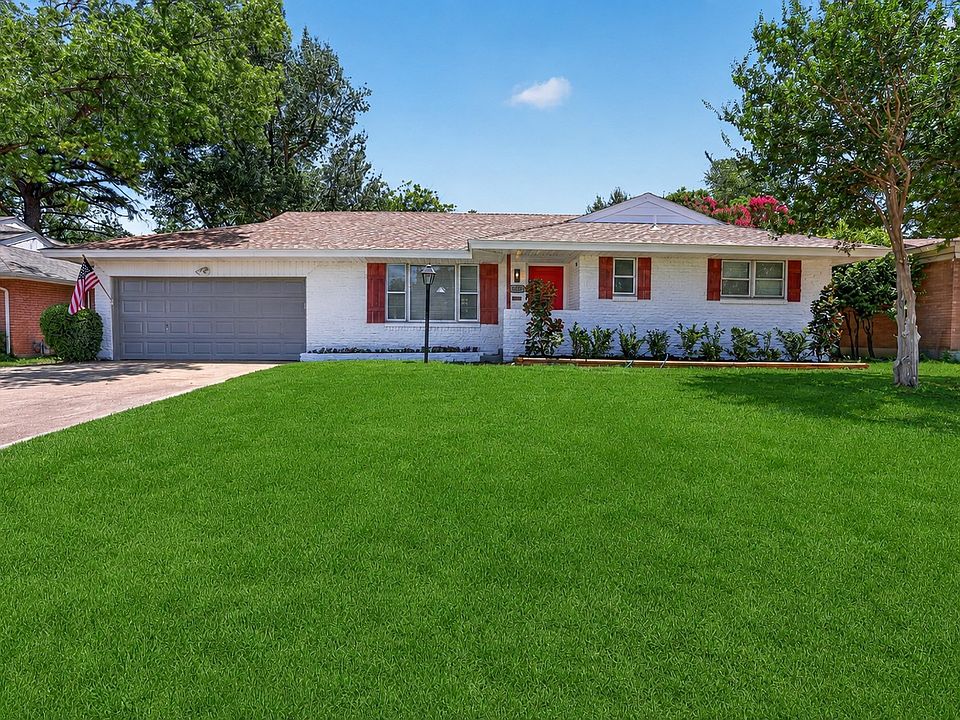 1st image of 1207 College Oaks Dr