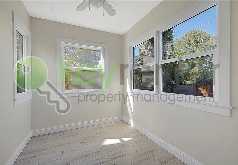 1119 Lochbrae Rd #1 — Photo 19