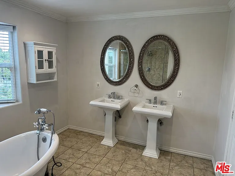18162 Sweet Elm Dr — Photo 31