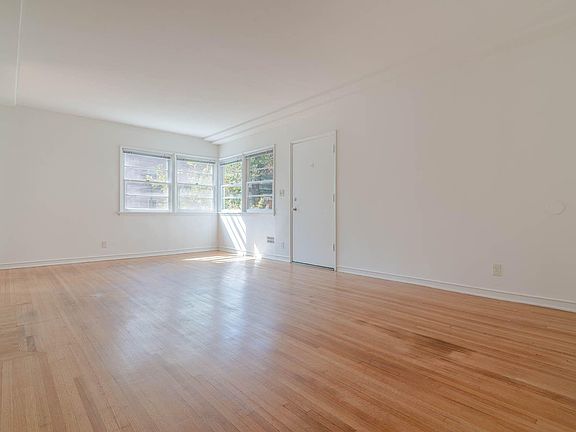 4th image of 1866 S Beverly Glen Blvd
