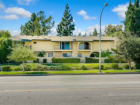 3rd image of 803 N Altadena Dr