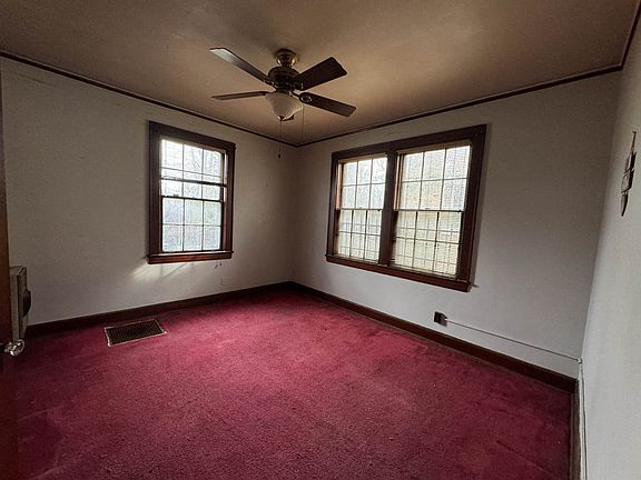 4th image of 600 E Frank Ave