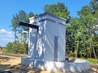 15 Hidden Pass Dr, Denham Springs, LA 70726