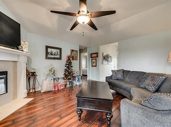 4th image of 5347 Bobby Cir