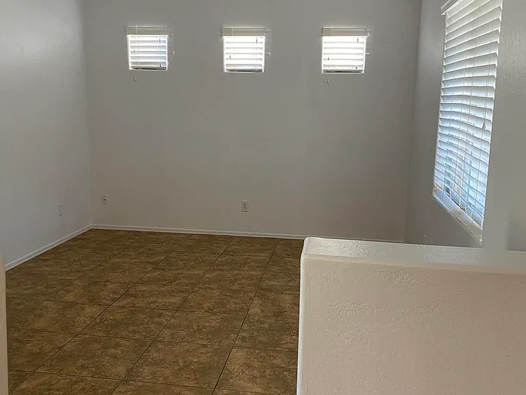 1704 S Falcon Dr — Photo 22