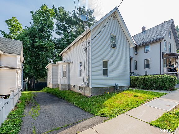 3rd image of 90 Myrtle Street