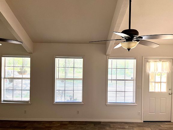 Living room approximately 22 x 13.2 ft