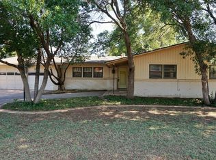 2710 61st St, Lubbock, TX 79413