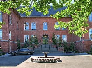 1401 5th Ave W APT 207, Seattle, WA 98119