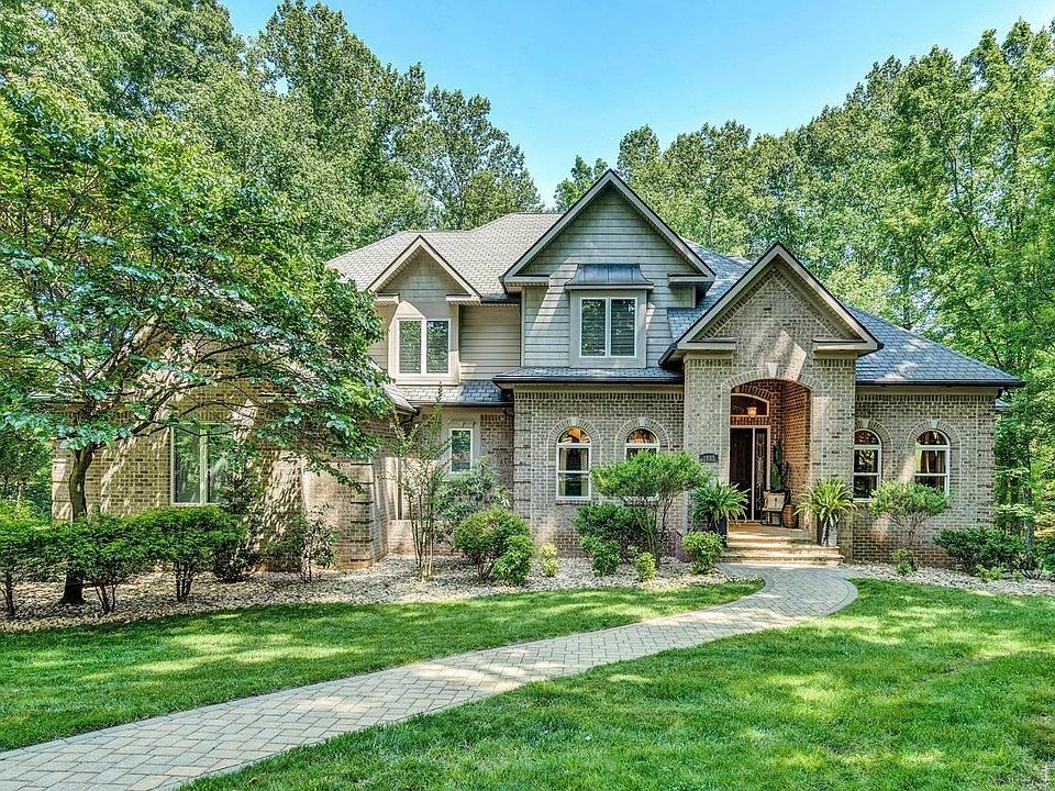 1065 Soyer Cir, Forest, VA 24551 Zillow