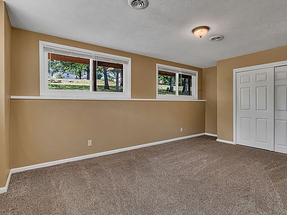 5th image of 5 Church Dr #4