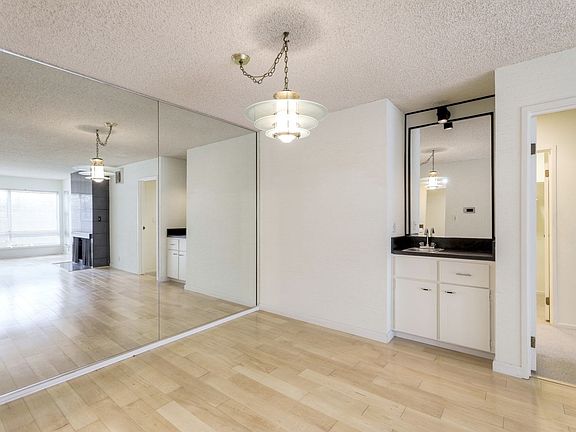 3rd image of 255 Red Rock Way #H105