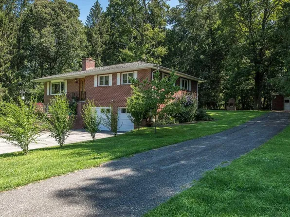 66 WOODLAND Drive, Poughquag, NY 12570