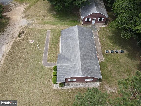 4th image of 5803 Steffe Dr
