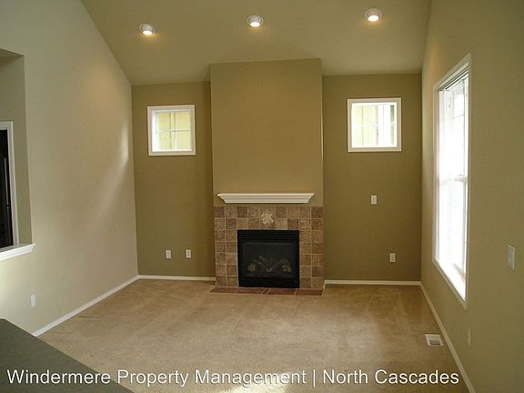 3rd image of 1501 Wildflower Way