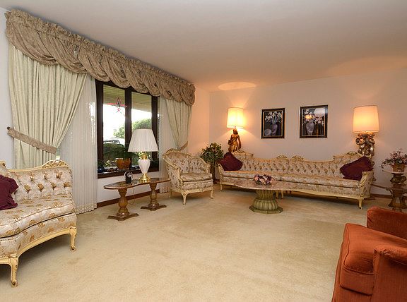 5th image of 1110 S Tamarack Dr