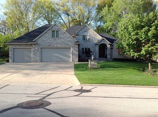 2813 Doe Trl, Green Bay, WI 54313