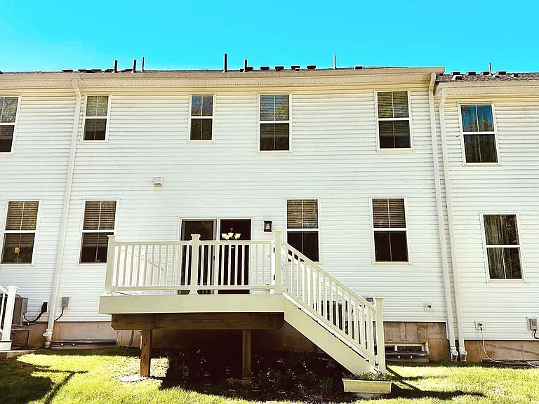 229 Wynstone Ct — Photo 34