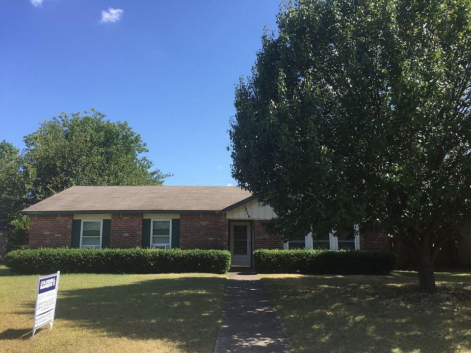 2nd image of 1226 Oakbluff Dr