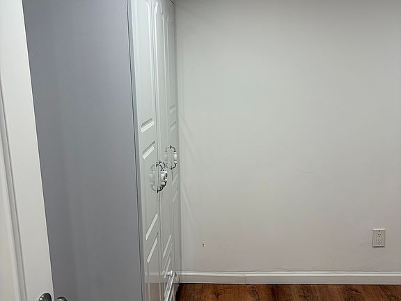 3rd image of 5119 Marathon Pkwy #2