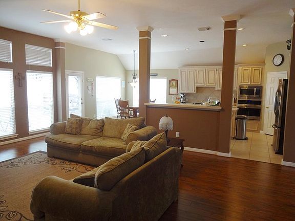 5th image of 15931 Barrow Cove Dr
