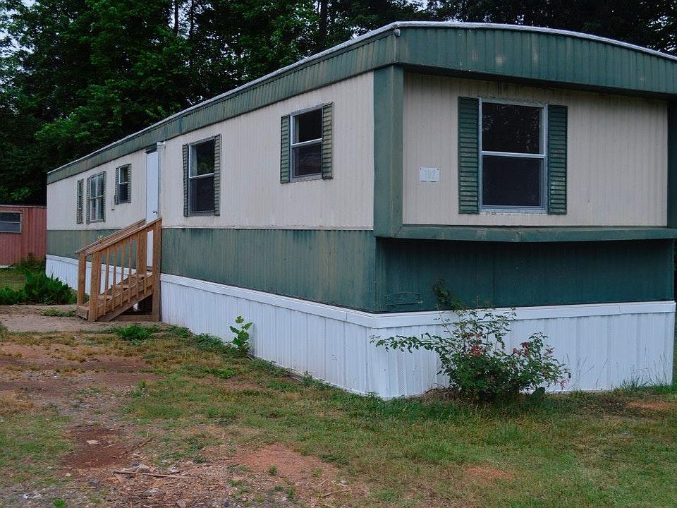 1st image of 102 Starling Dr