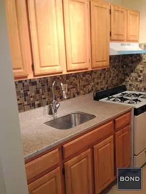 Rented by Bond New York | media 19