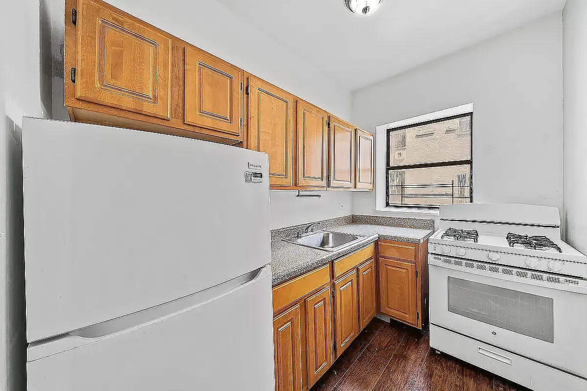 707 Saint Nicholas Avenue — Photo 2