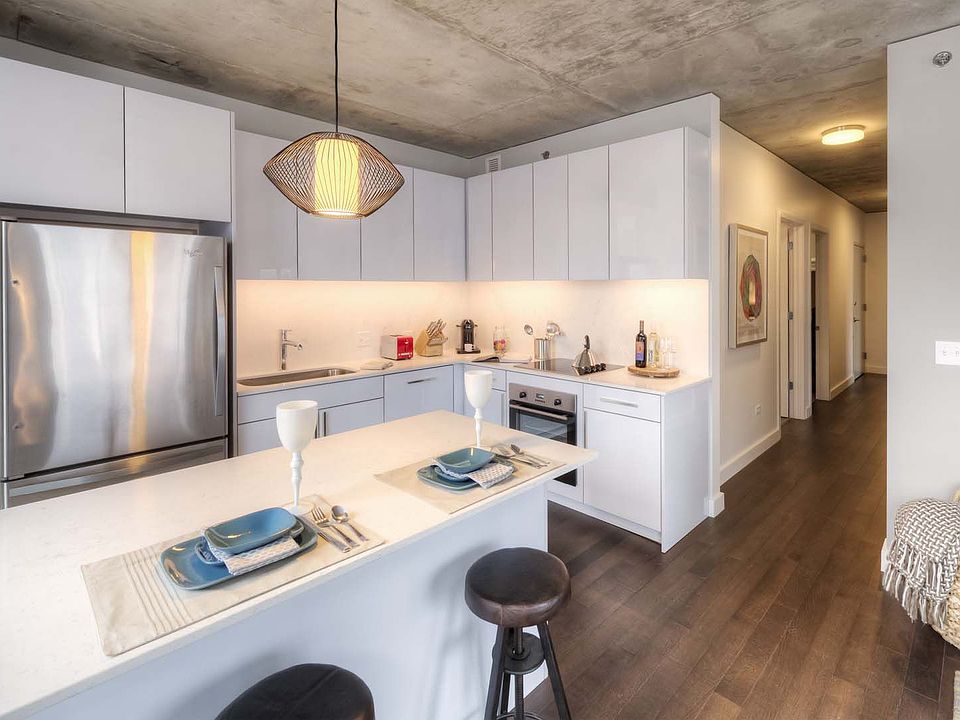 1st image of 220 W Illinois St Unit 1801