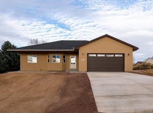 263 W Laurue Ln, Pueblo West, CO 81007