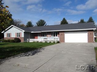 4442 Fairlane Dr, Adrian, MI 49221