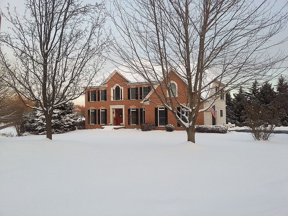 1st image of 8321 Leeton Lake Dr