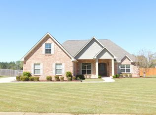 35 Lenox Ln, Columbus, MS 39702