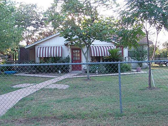 2nd image of 158 River Oaks Dr
