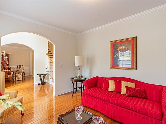 4th image of 205 Braemar Ct