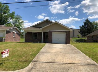 1205 N Olive St, Benton, AR 72019