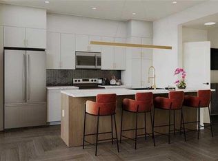 62 W Agate Rd, Cochrane, AB T4C3B9