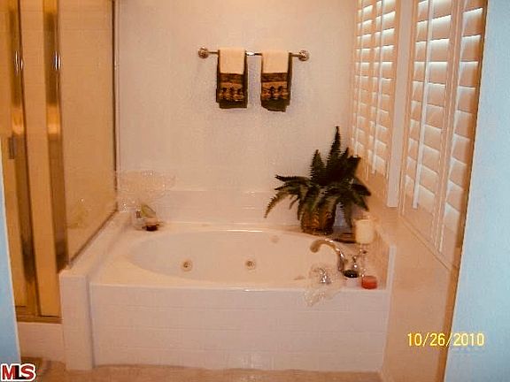 3rd image of 3633 W Medici Ln